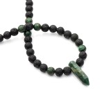 Męski naszyjnik z lawy wulkanicznej i zielonych kamieni półszlachetnych